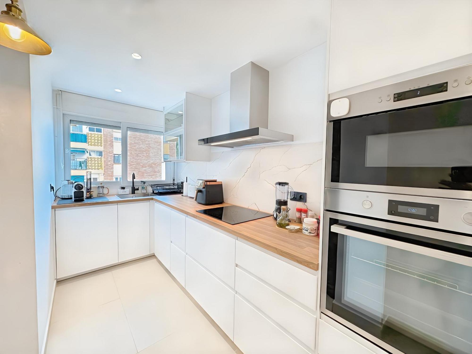 Luxury In Center Apartment *